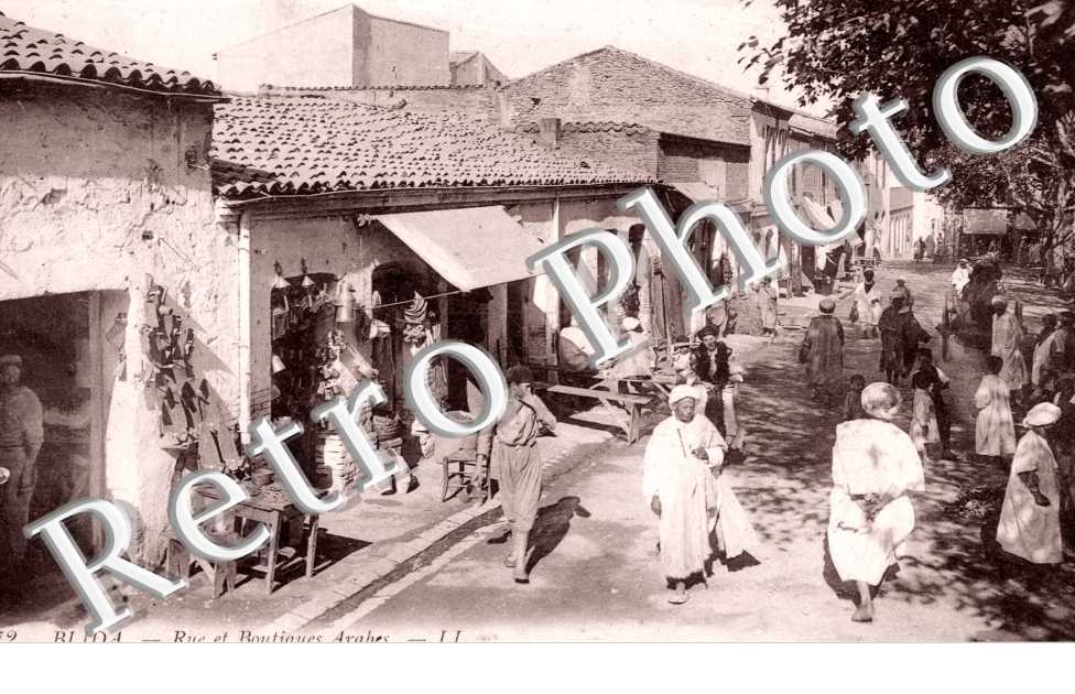Rue et Boutiques Arabes