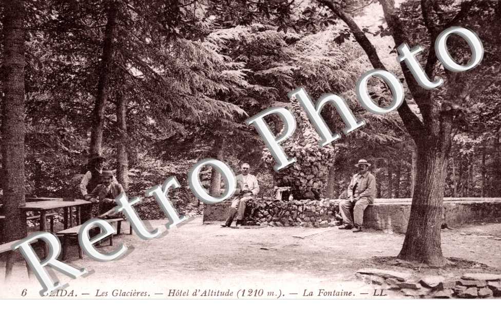 Les Glacieres, Hotel d'altitude (1.210 m), la fontaine