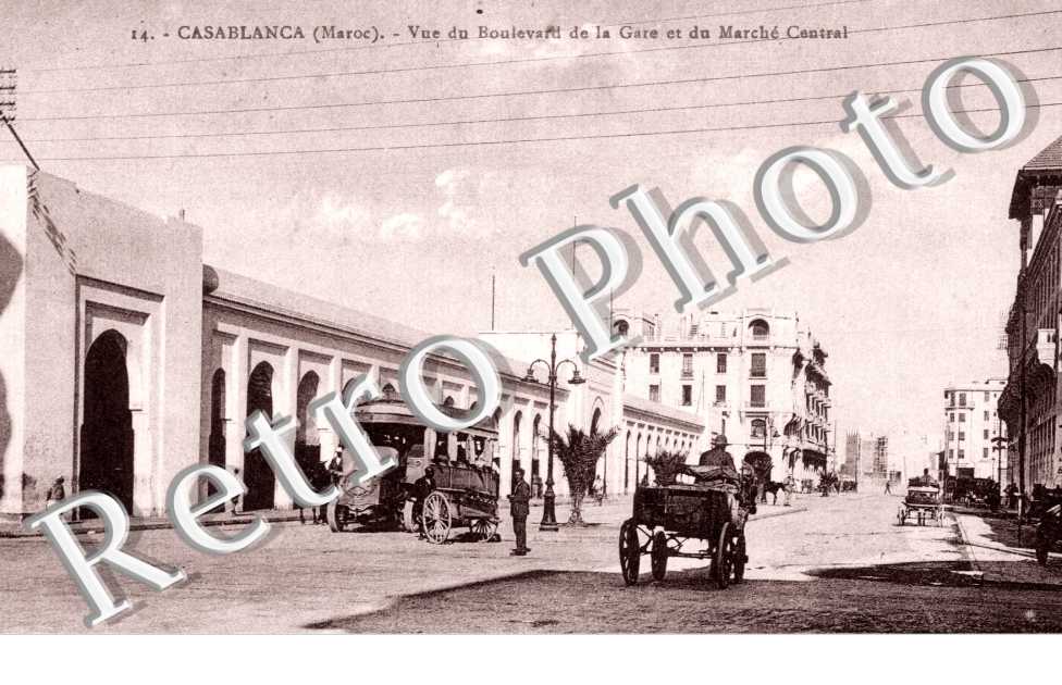 Vue du Boulevard de la Gare et du Marche Central