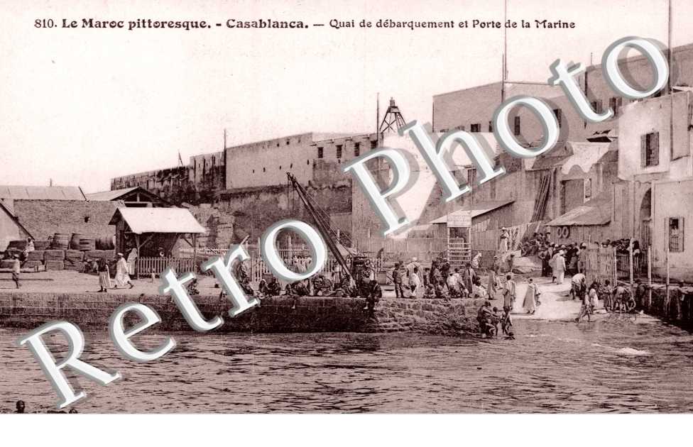 Quai de debarquement et Porte de la Marine