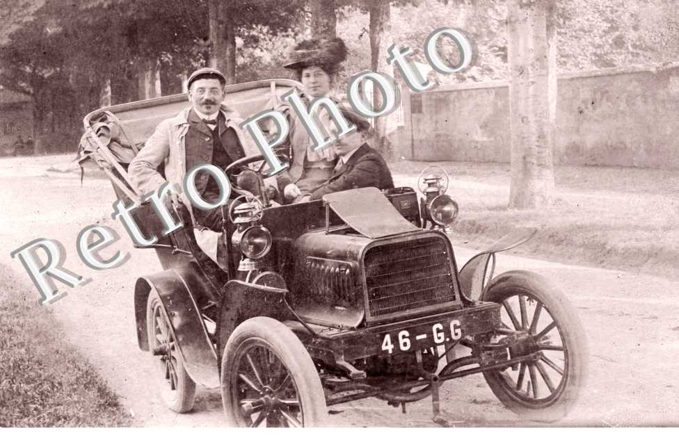 Automobile 