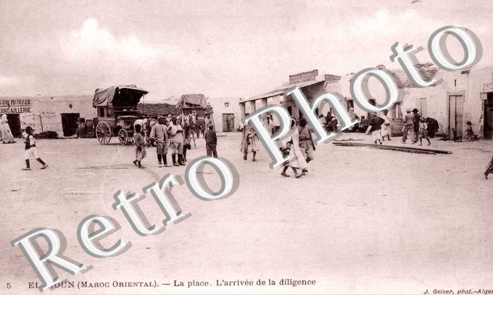 La place - arrivee de la diligence