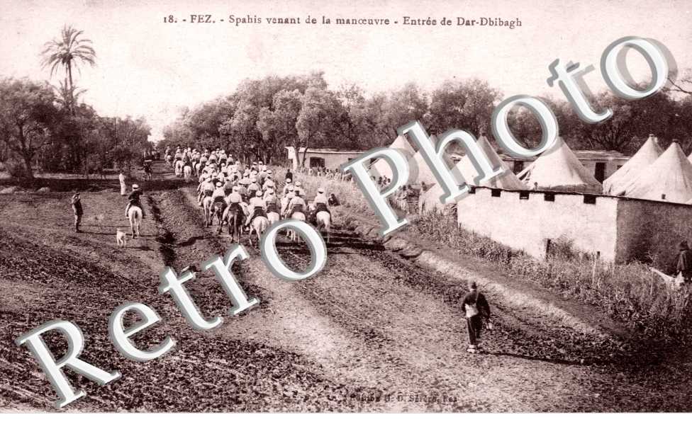 Saphis venant de la Manoeuvre, entree de Dar Dbibagh