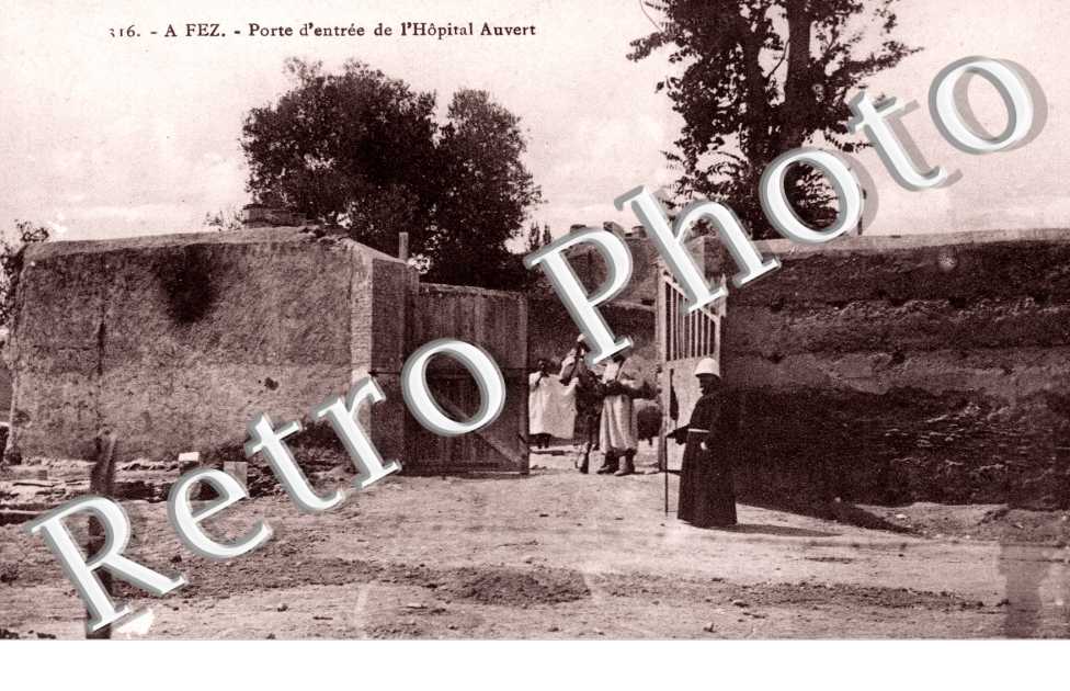 Porte de l'Hopital Auvert