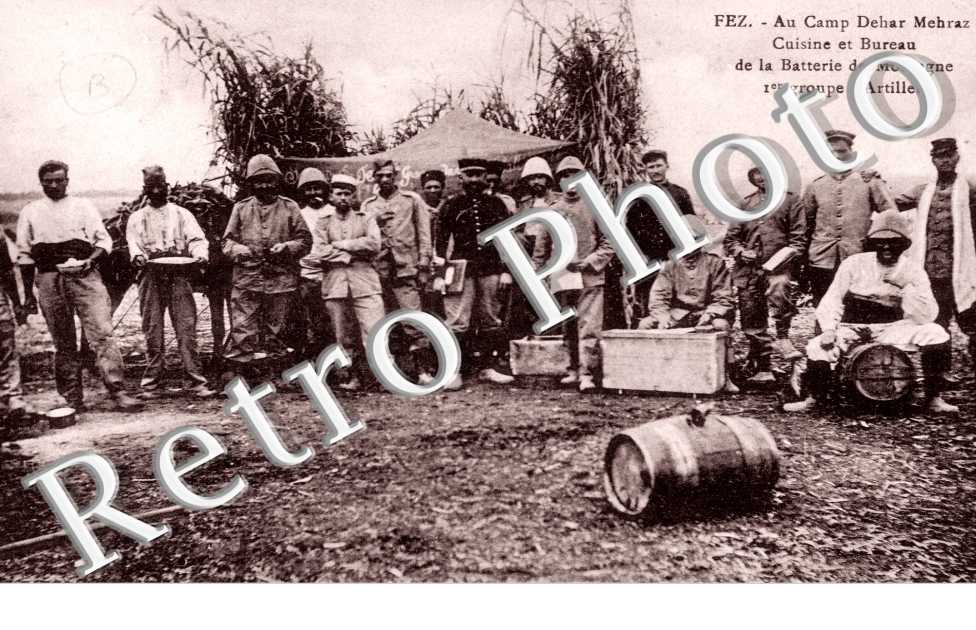 Au Camp Dehar Mehraz, cuisine et bureau de la Batterie de Montagne