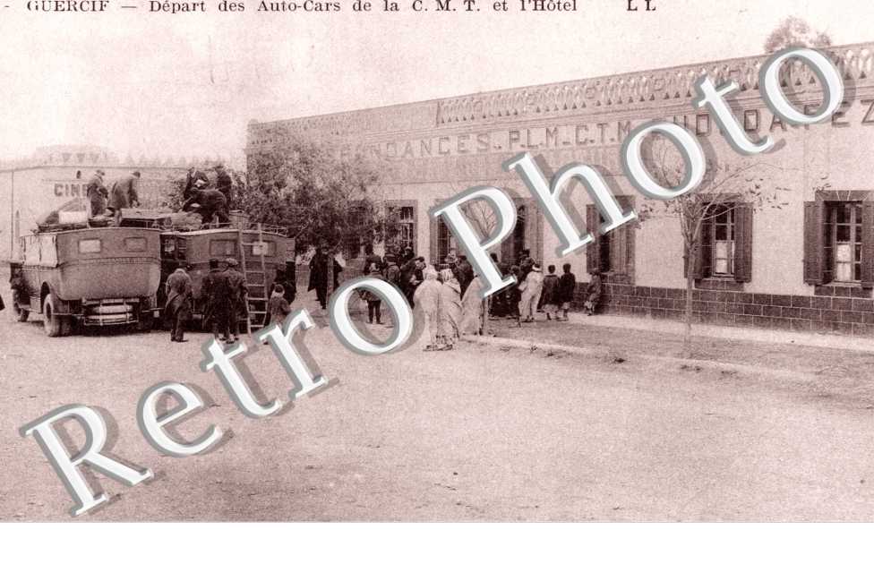 Depart des auto-cars de la C. M. T. et l&#039;hotel