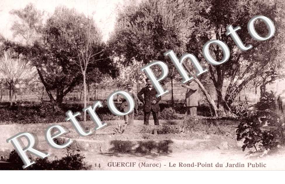 Le rond-point du jardin public