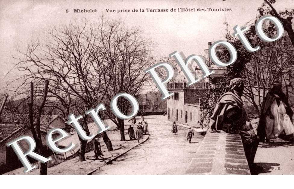 Vue prise de la terrasse de l&#039;hotel des touristes