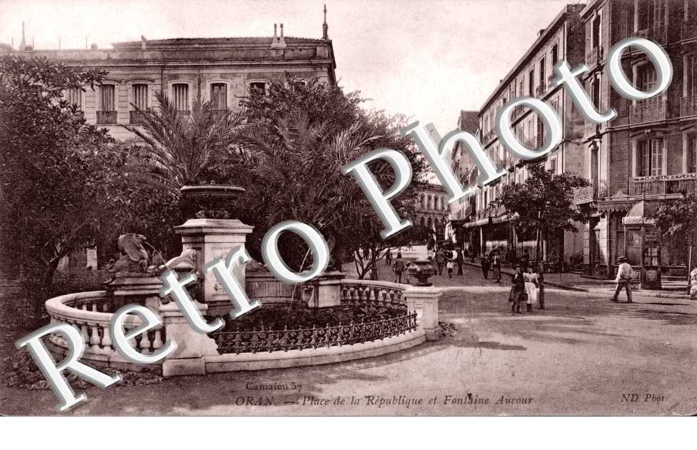 Place de la Republique et fontaine Aucour