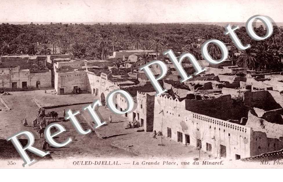 la Grande Place, Vue du Minaret