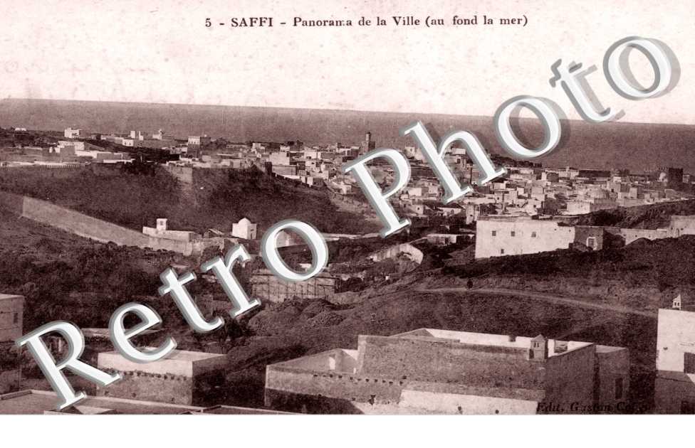 Panorama de la Ville dont la Mer