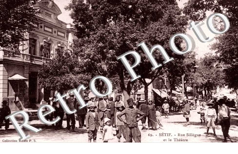 Rue Sillegue et le Theatre