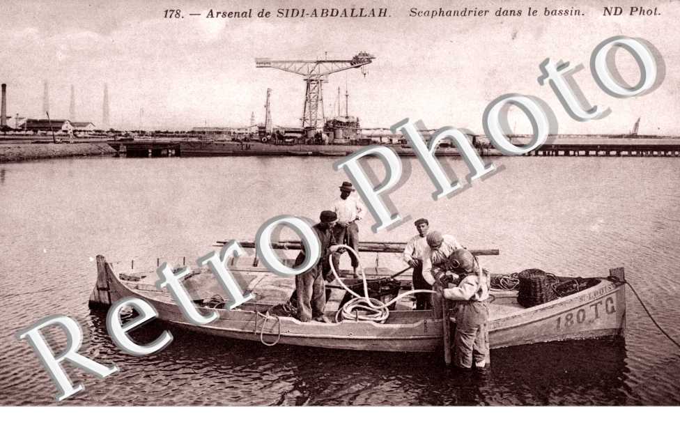 Arsenal - Scaphandrier dans le bassin