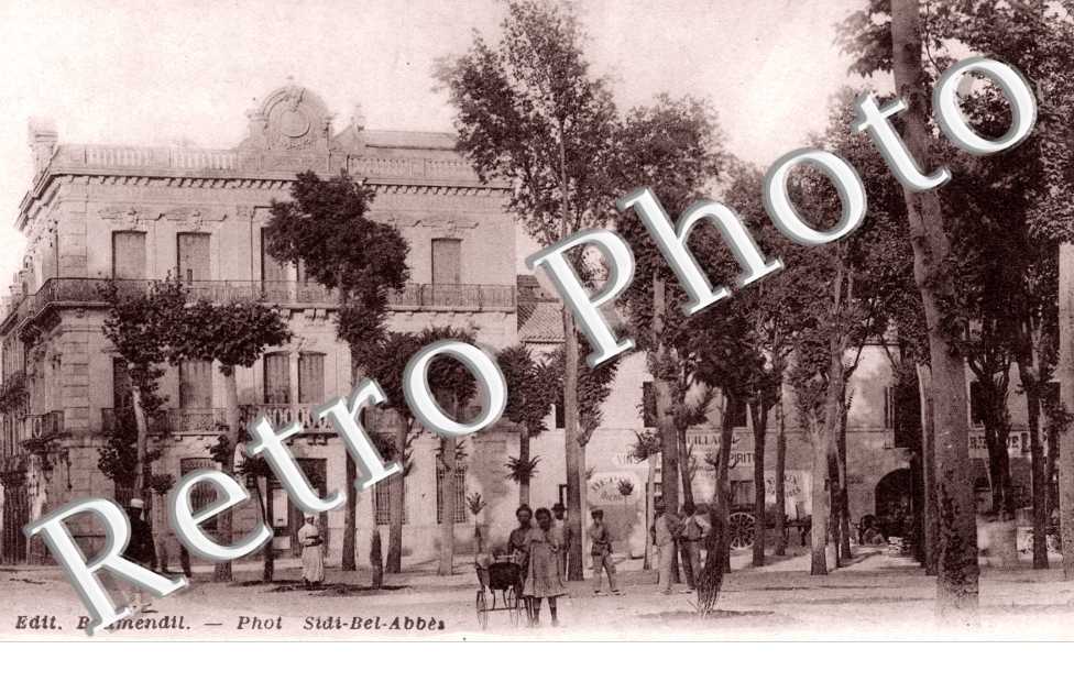 Square Pasteur