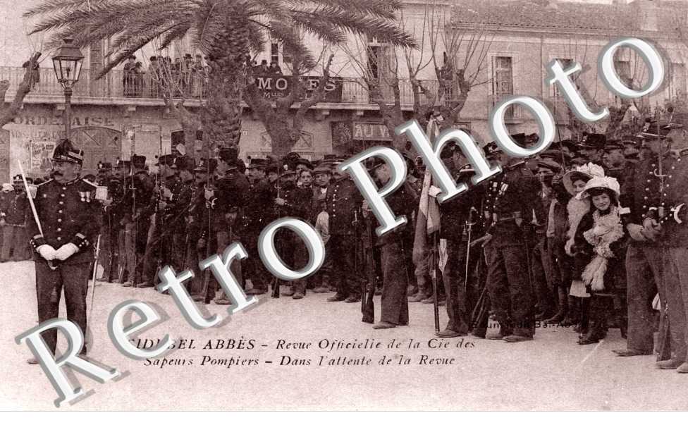 Revue officielle de la compagnie des sapeurs pompiers Dans l'attente de la revue