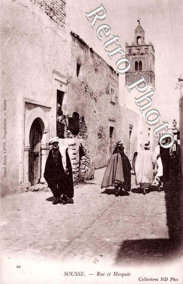 Rue et Mosquee