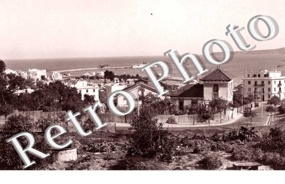 une Vue du Port