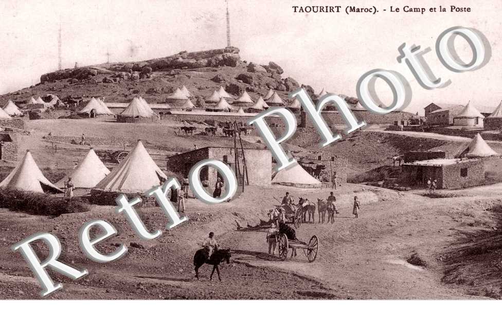 le Camp et la Poste
