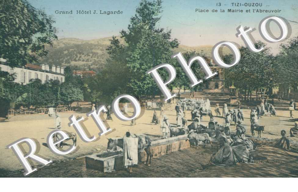 Place de la Mairie et l'Abreuvoir