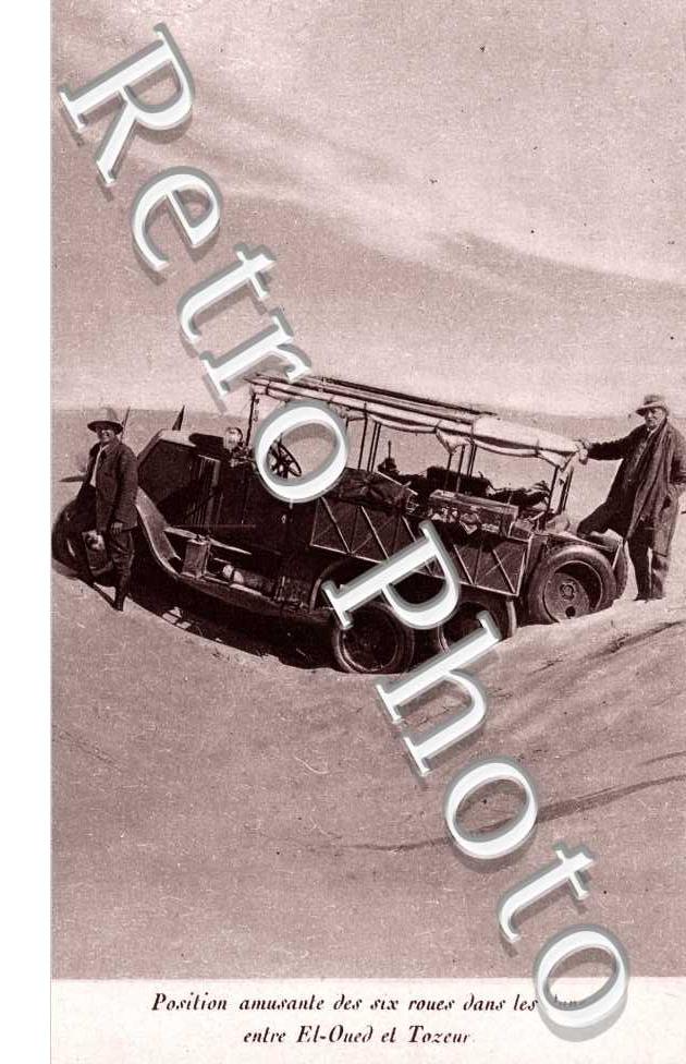 Position amusante des six roues dans les dunes entre El-Oued et Tozeur