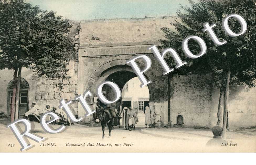 Boulevard Bab-Menara, Une Porte