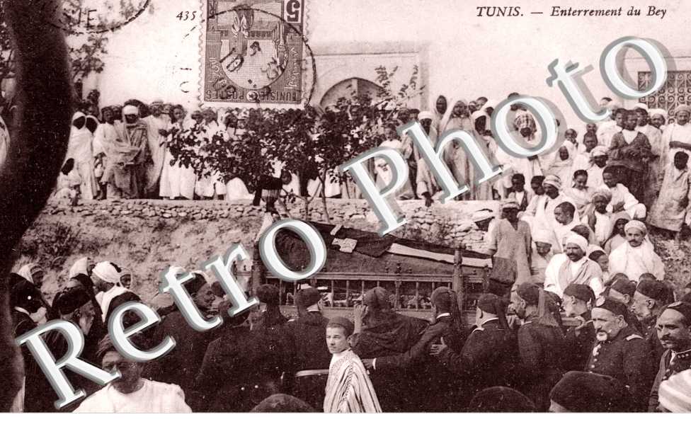Enterrement du Bey