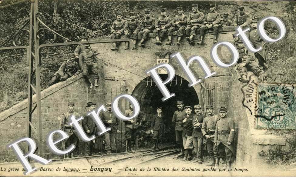 Greve - entree de la Miniere des Coulmies gardee par la troupe
