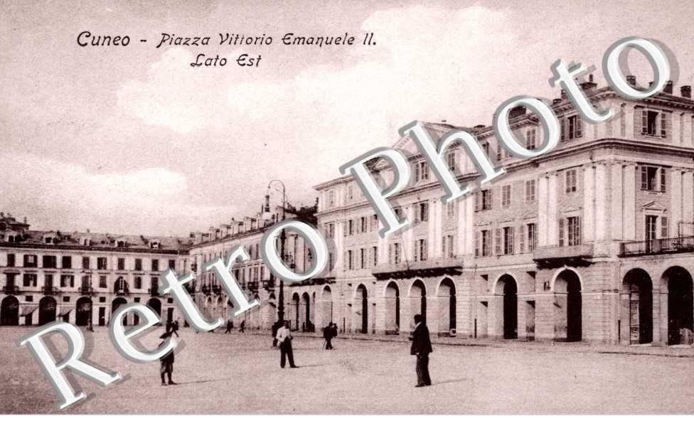 piazza vittorio emanuele secondo lato est