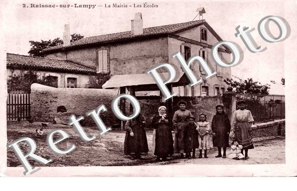 La Mairie, les Ecoles