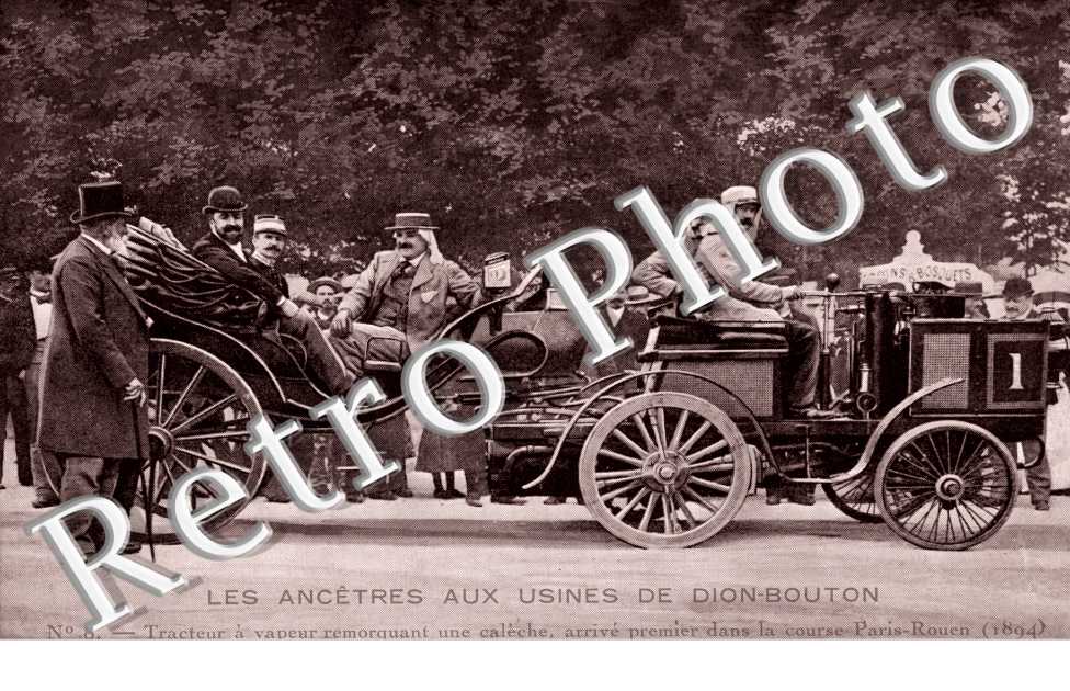 Les ancetres aux usines de Dion-Bouton - Tracteur a vapeur remorquant une caleche, arrive premier dans la course Paris Rouen (1894)