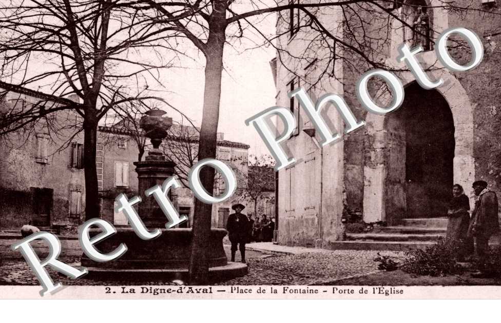 place de la fontaine Porte de l&#039;eglise