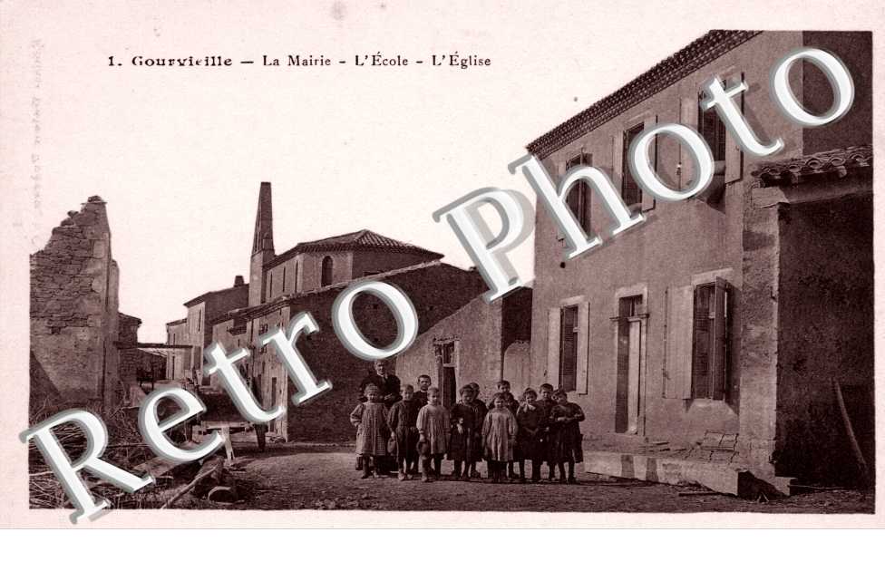 la mairie l&#039;ecole l&#039;eglise