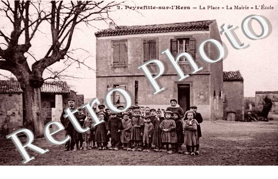 la place la mairie l&#039;ecole