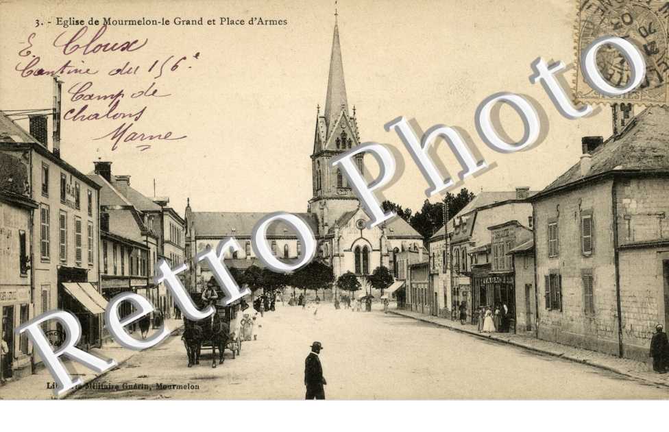 Eglise et place d&#039;armes