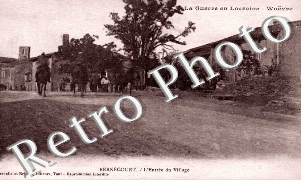 l'entree du village