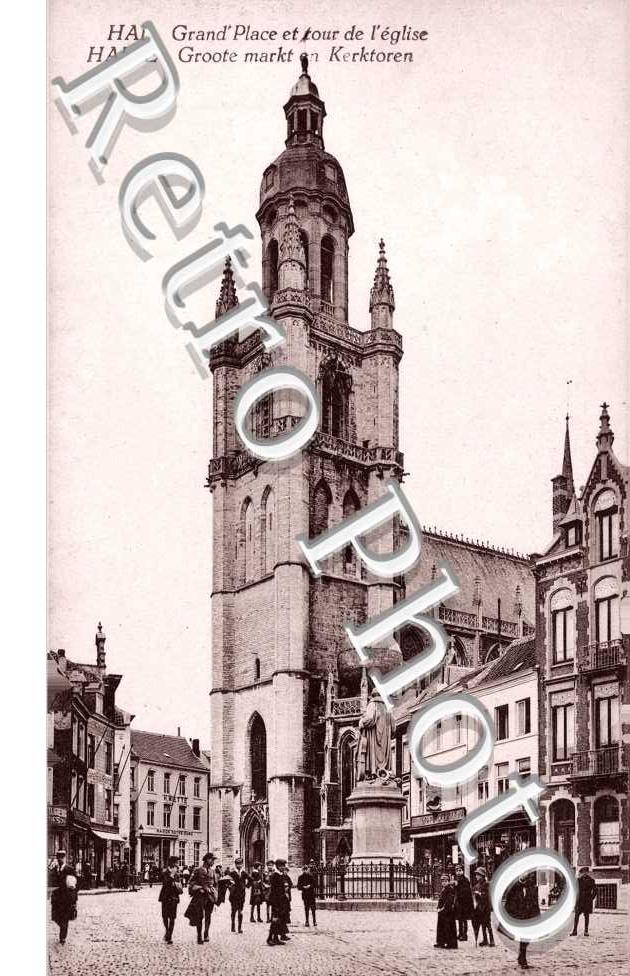 Grand&#039;place et tour de l&#039;eglise