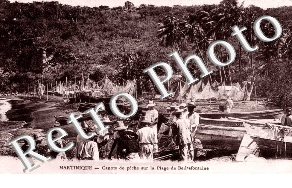 Canots de peche sur la Plage