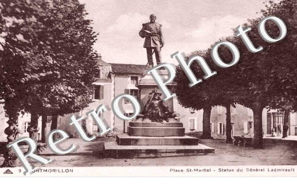 place Saint Martial  Statue du General Ladmirault