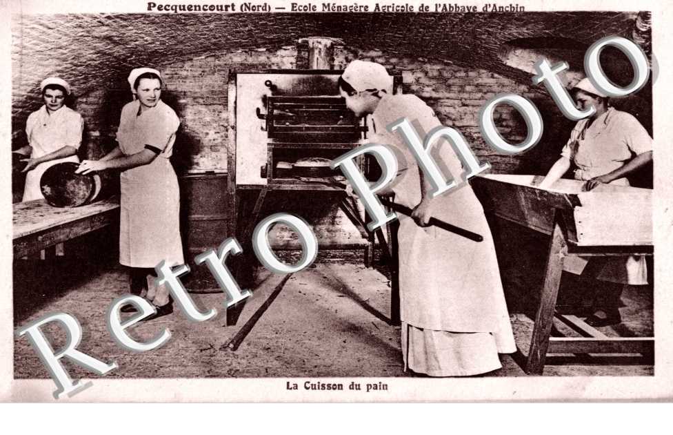 ecole menagere agricole de l&#039;Abbaye d&#039;Anchin La cuisson du pain
