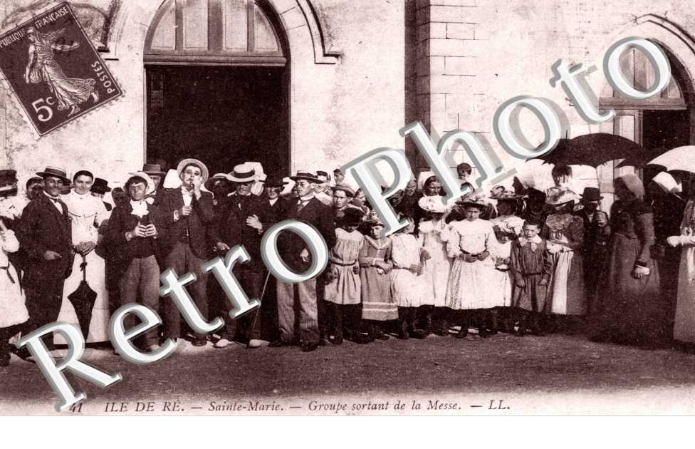 Groupe sortant de la Messe