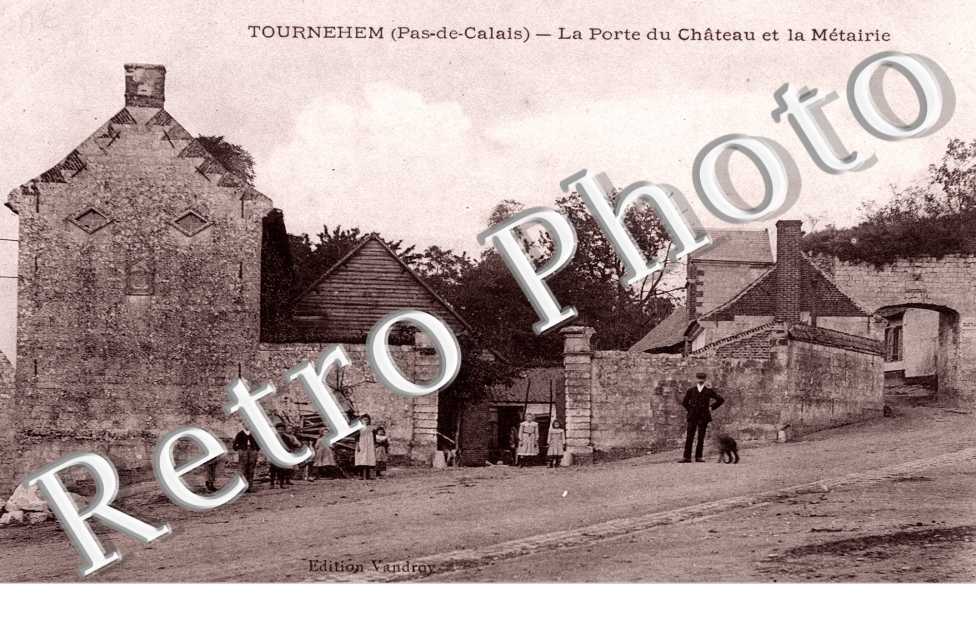 La porte du chateau et la metairie