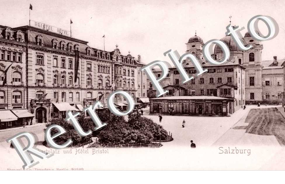 Markatplatz und Hotel Bristol