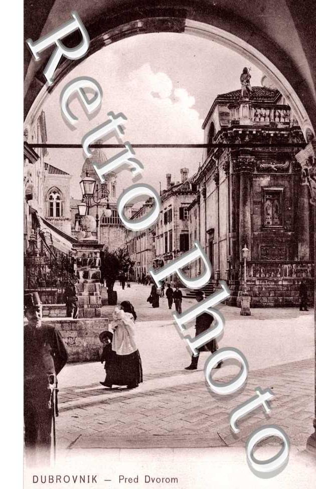 Pred Dvorom