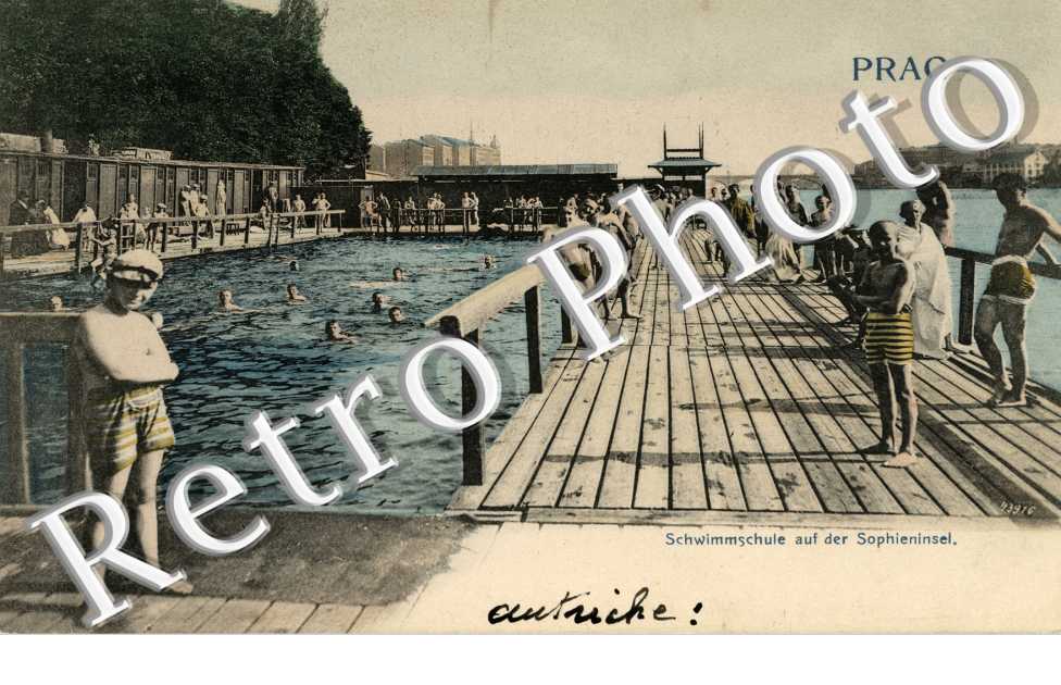 PRAHA, Schwimmschule auf der Sophieninsel