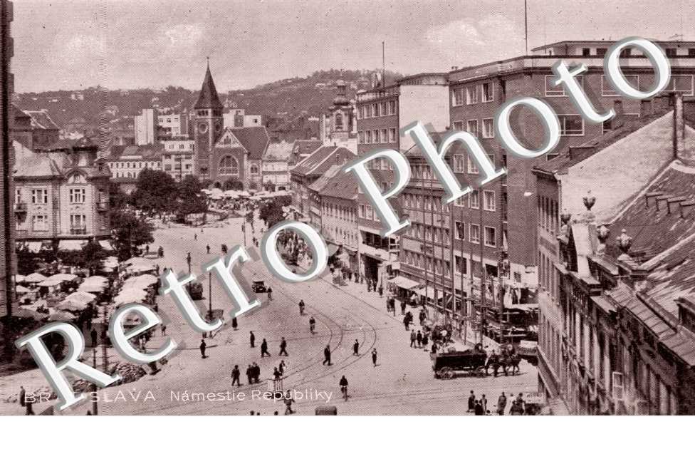Pozsony, Namestie Republiky