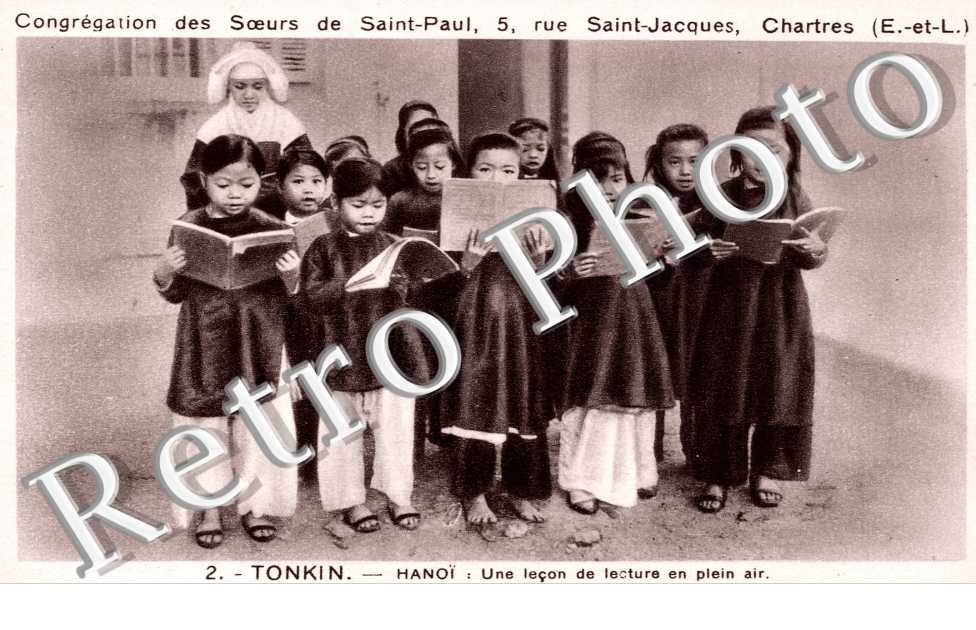 Congregation des Soeurs de Saint Paul, lecon de lecture en plein air