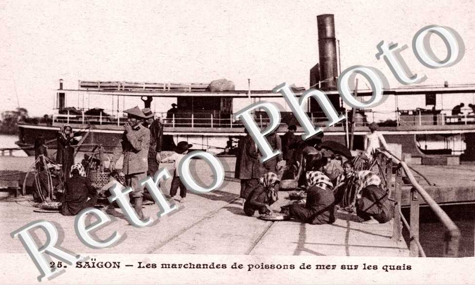 Saigon, Les marchandes de poissons de mer sur les quais
