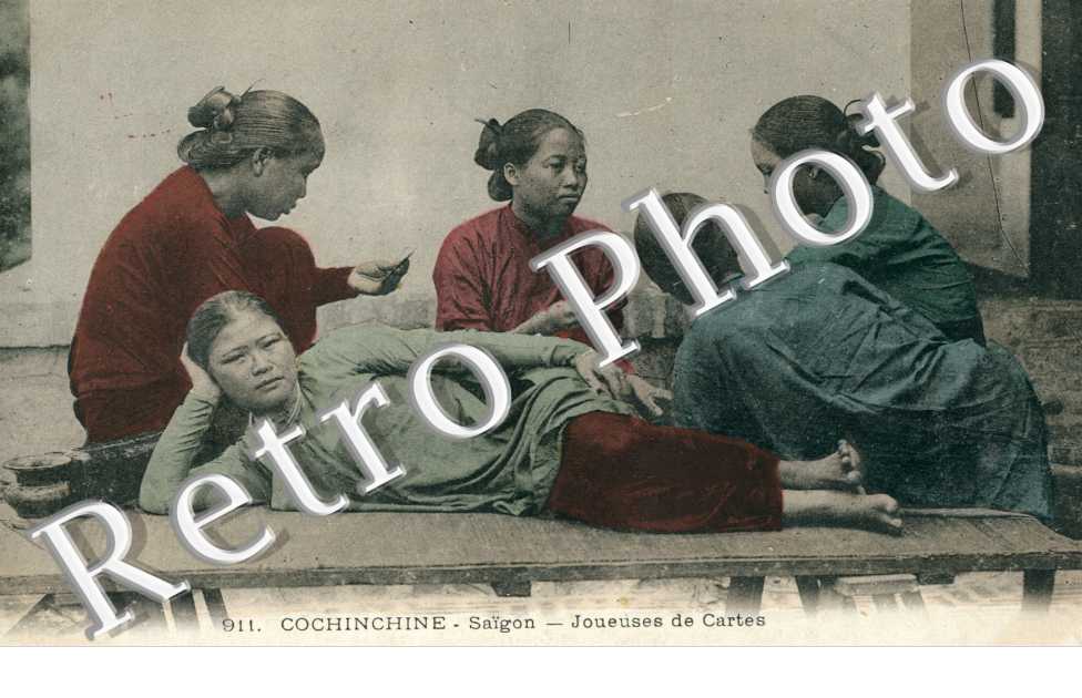 Saigon, Joueuses de cartes