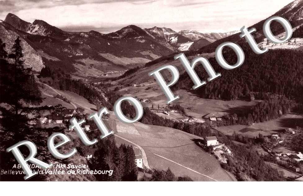 Vue générale   Bellevue et la vallée de Richebourg -  années 40