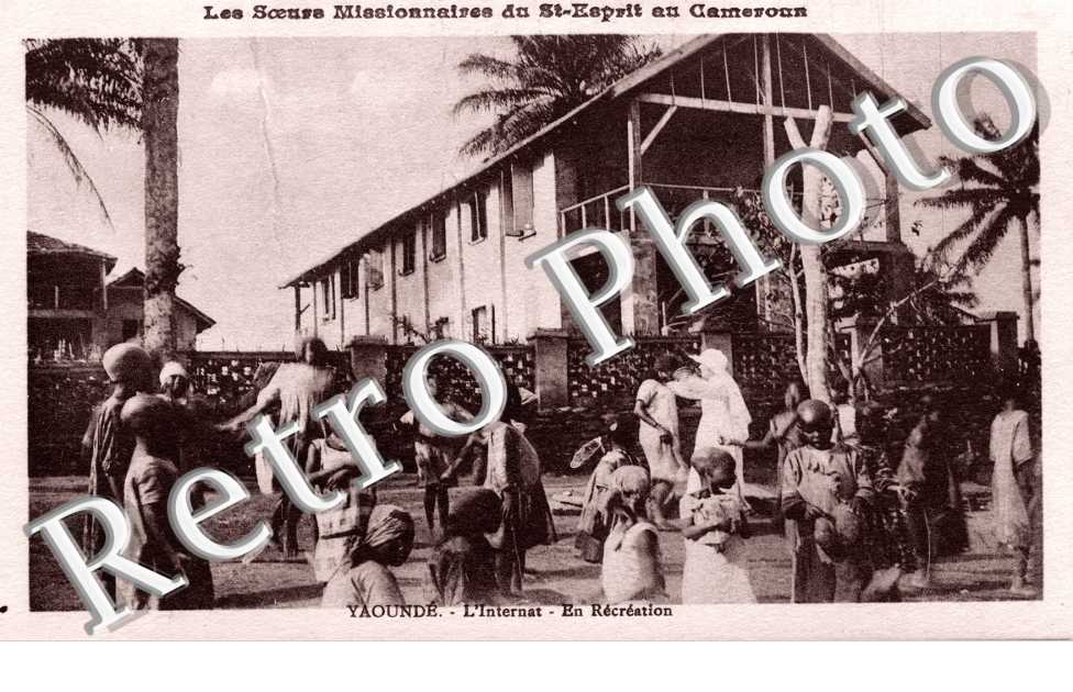 Les Soeurs Missionnaires du Saint Esprit - l'Internat en Récréation
